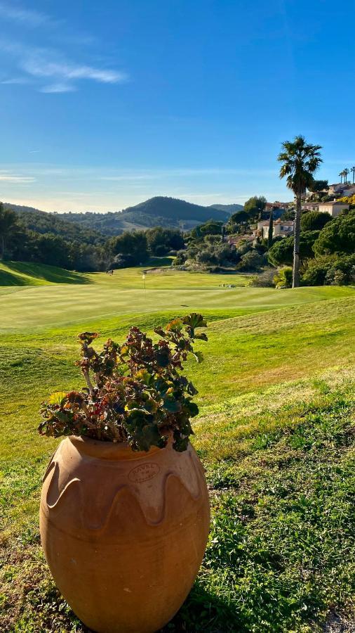 Hameau Des Amandiers-Vue Mer & Golf Saint-Cyr-sur-Mer Esterno foto